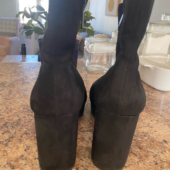 Torrid block heeled booties. Size 8WW fits closer to a 9. - Picture 3 of 11